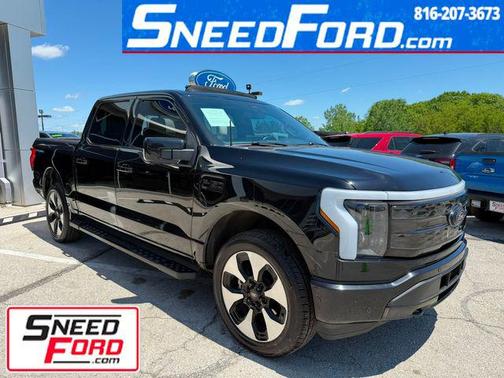 2022 Ford F-150 Lightning Platinum