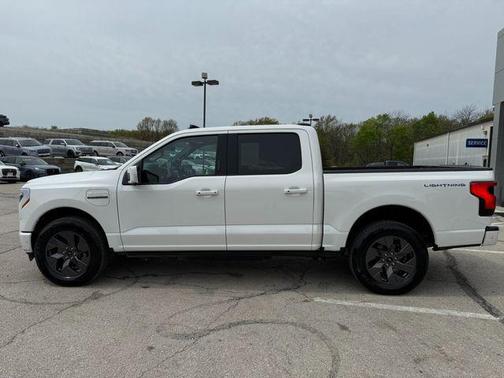 2023 Ford F-150 Lightning LARIAT