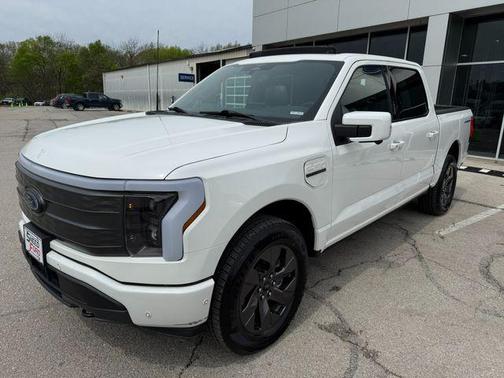 2023 Ford F-150 Lightning LARIAT