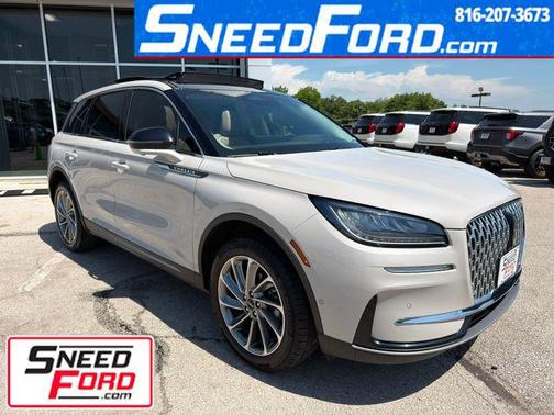 Ceramic Pearl Metallic Tinted Clearcoat 2023 Lincoln Corsair Standard