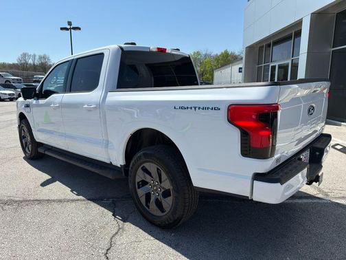 2025 Ford F-150 Lightning Flash
