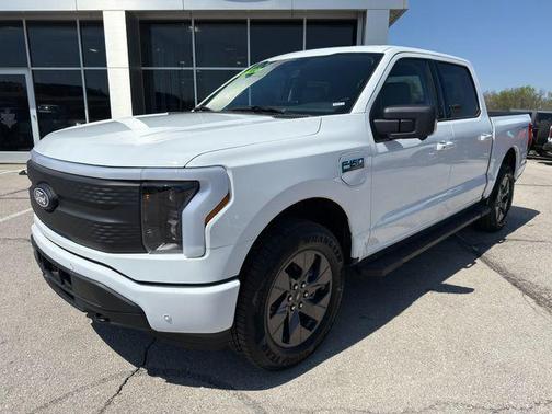 2025 Ford F-150 Lightning Flash