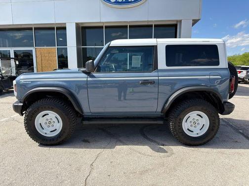 Azure Gray Metallic Tri-Coat 2024 Ford Bronco Heritage Edition