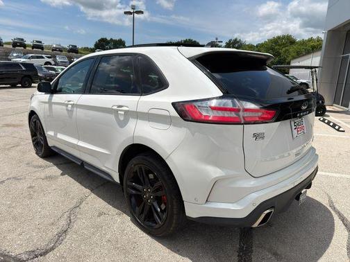 Star White Metallic Tri-Coat 2022 Ford Edge ST