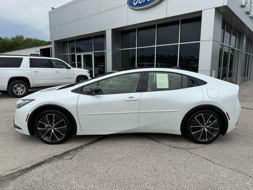 Wind Chill Pearl 2025 Toyota Prius XLE