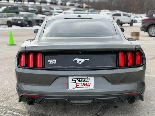 2016 Ford Mustang EcoBoost Premium