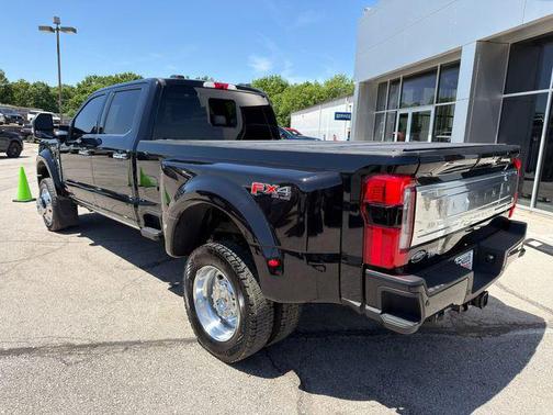 Agate Black Metallic 2024 Ford F-450 Platinum