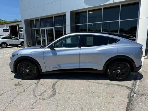 2022 Ford Mustang Mach-E California Route 1