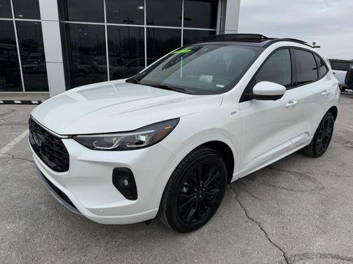 2025 Ford Escape ST-Line Elite