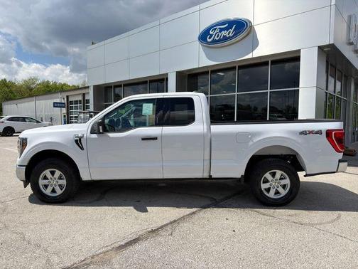 Oxford White 2023 Ford F-150 XLT