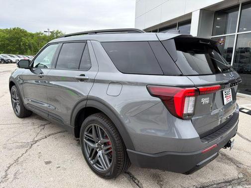 Gray 2026 Ford Explorer ST-Line