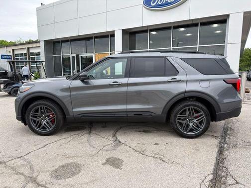 Gray 2026 Ford Explorer ST-Line