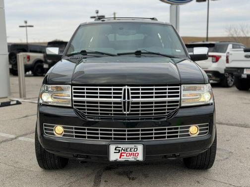 2014 Lincoln Navigator Base