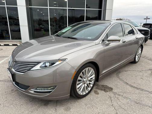 2016 Lincoln MKZ Base