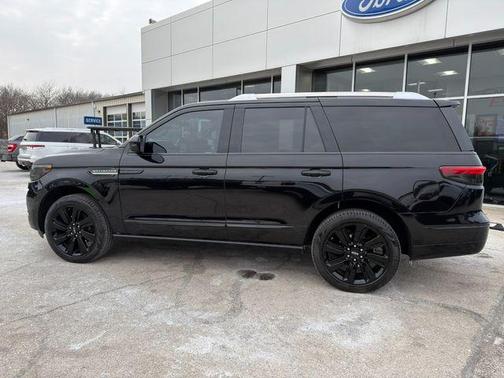 2024 Lincoln Navigator Reserve