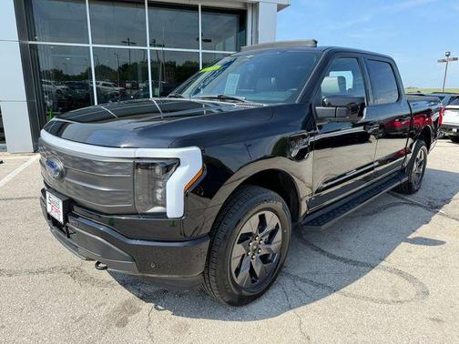 2023 Ford F-150 Lightning LARIAT
