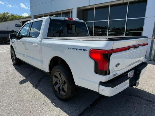 2023 Ford F-150 Lightning LARIAT