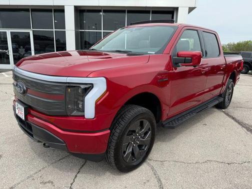 2022 Ford F-150 Lightning LARIAT