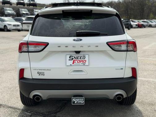 Star White Metallic Tri-Coat 2020 Ford Escape Titanium