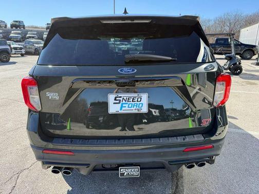 2022 Ford Explorer ST