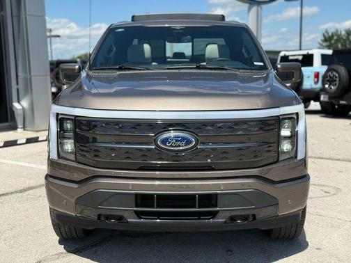 2023 Ford F-150 Lightning Platinum
