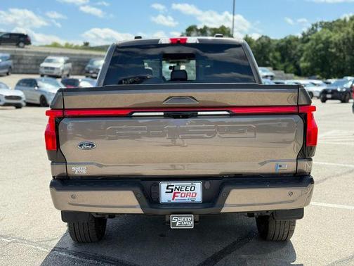2023 Ford F-150 Lightning Platinum
