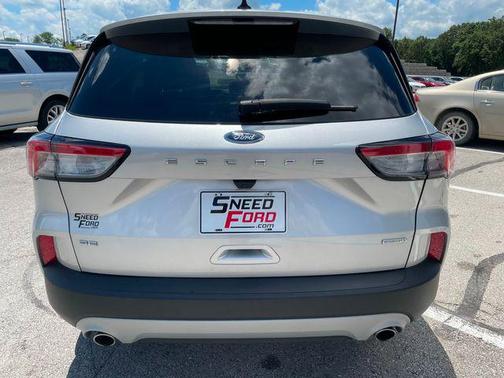 Ingot Silver Metallic 2020 Ford Escape SE