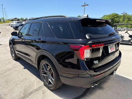 Agate Black Metallic 2026 Ford Explorer ST