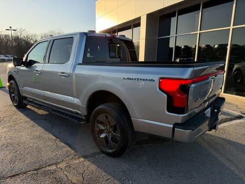 2023 Ford F-150 Lightning LARIAT