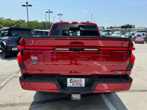 2023 Ford F-150 Lightning LARIAT