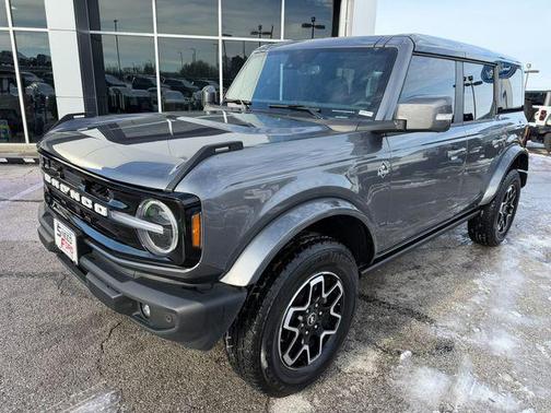 2024 Ford Bronco Outer Banks