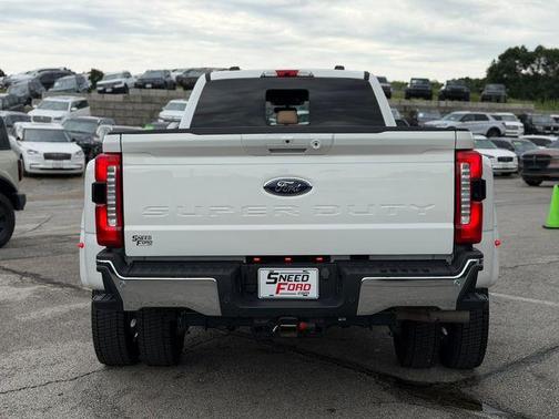 Star White Metallic Tri-Coat 2023 Ford F-450 Lariat