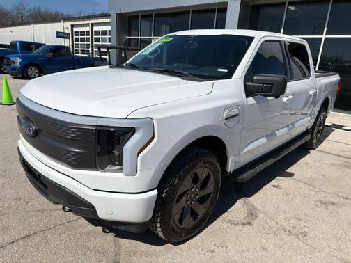 2023 Ford F-150 Lightning XLT