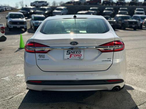 2018 Ford Fusion Hybrid SE