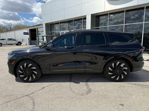 2024 Lincoln Nautilus Reserve