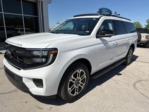 White 2026 Ford Expedition Max Active 4x4