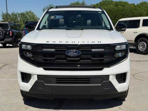 White 2026 Ford Expedition Max Active 4x4