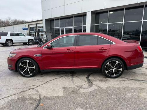 2015 Ford Taurus SEL