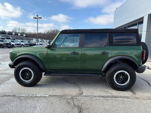 2022 Ford Bronco Badlands