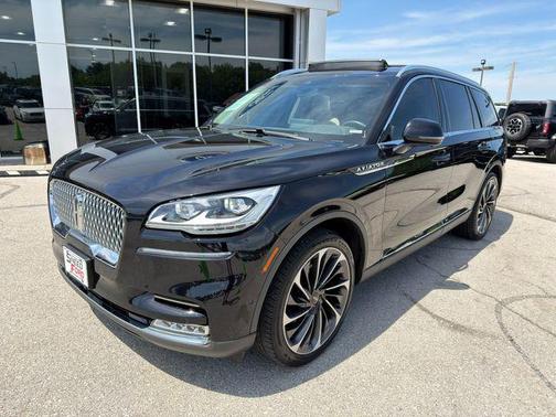 Infinite Black Metallic Clearcoat 2024 Lincoln Aviator Reserve
