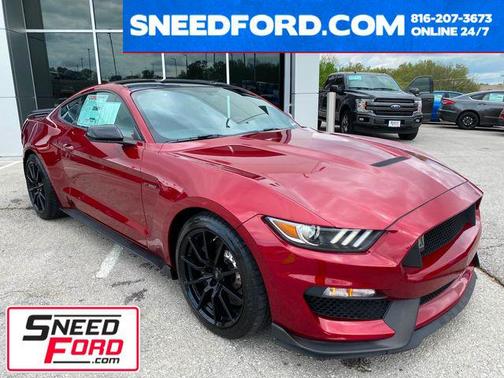 2017 Ford Shelby GT350 Base