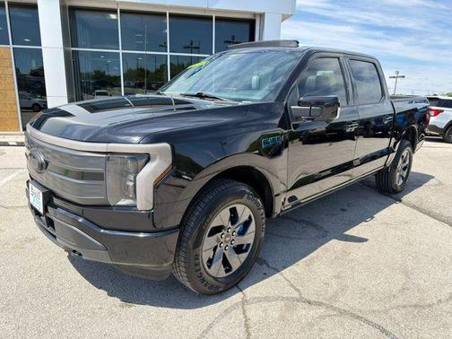 Agate Black Metallic 2024 Ford F-150 Lightning LARIAT