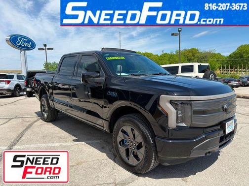 Agate Black Metallic 2024 Ford F-150 Lightning LARIAT