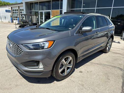 Carbonized Gray Metallic 2023 Ford Edge SEL