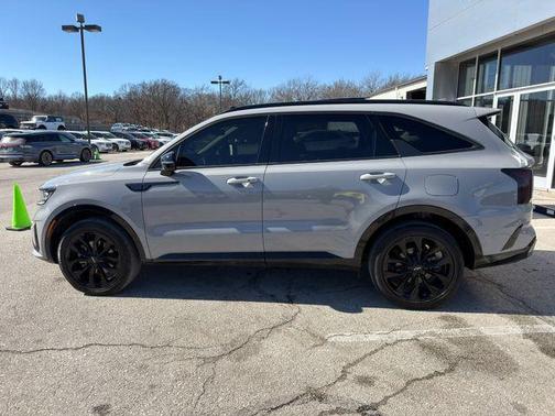 2023 Kia Sorento SX