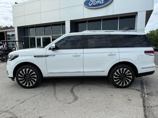 2023 Lincoln Navigator Black Label