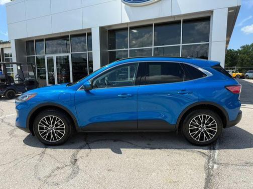 2021 Ford Escape Titanium