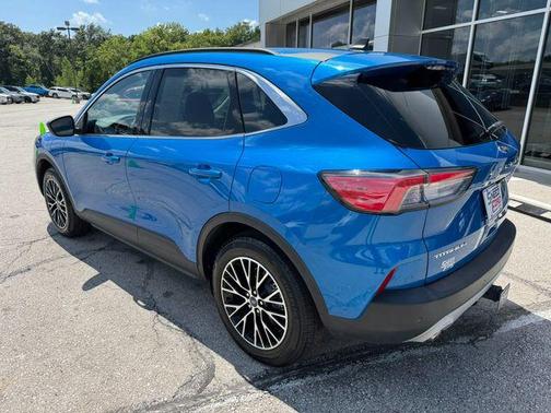 2021 Ford Escape Titanium