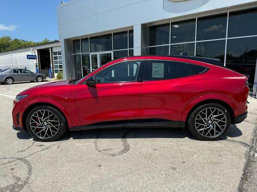 2021 Ford Mustang Mach-E GT