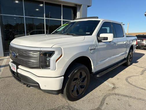2023 Ford F-150 Lightning LARIAT